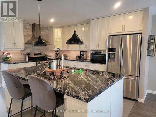 1147 Belle Aire Beach Road, Innisfil, ON - Indoor Photo Showing Kitchen With Upgraded Kitchen