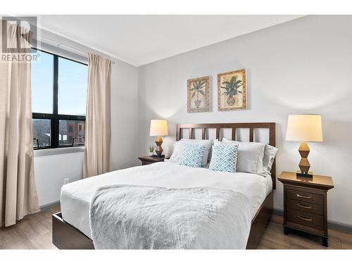 654 Cook Road Unit# 638, Kelowna, BC - Indoor Photo Showing Bedroom