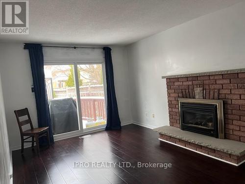 3271 Mead Crescent, Burlington, ON - Indoor Photo Showing Living Room With Fireplace