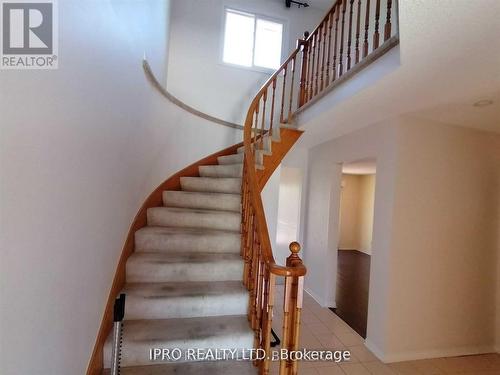 3271 Mead Crescent, Burlington, ON - Indoor Photo Showing Other Room