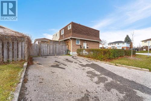 260 Kinmount Crescent, Oshawa, ON - Outdoor