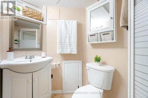 260 Kinmount Crescent, Oshawa, ON - Indoor Photo Showing Bathroom