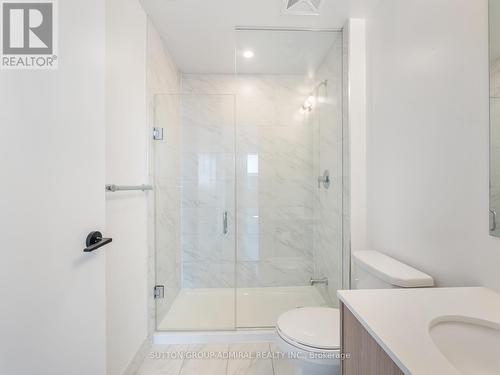 817 - 50 George Butchart Drive, Toronto, ON - Indoor Photo Showing Bathroom