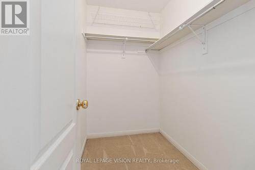 5141 Brada Crescent, Burlington, ON - Indoor With Storage