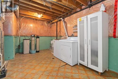 5141 Brada Crescent, Burlington, ON - Indoor Photo Showing Laundry Room