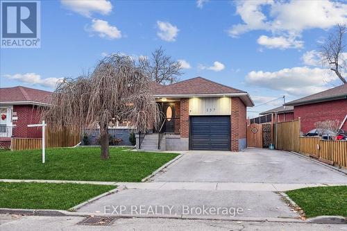 137 Kingsview Boulevard, Toronto, ON - Outdoor