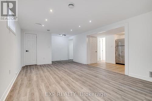 22 East 39Th Street, Hamilton, ON - Indoor Photo Showing Other Room