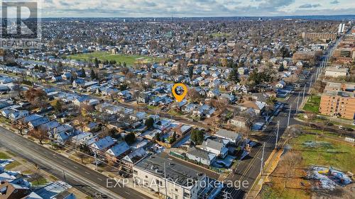 22 East 39Th Street, Hamilton, ON - Outdoor With View