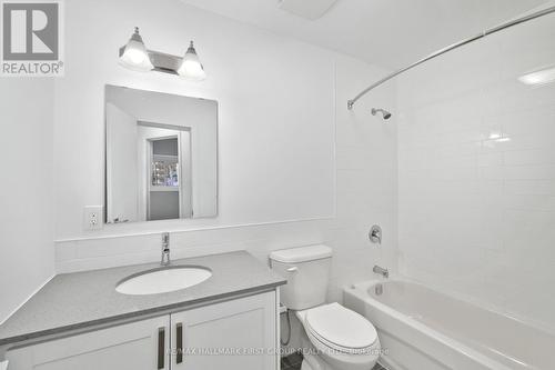 3 - 202 Green Street, Cobourg, ON - Indoor Photo Showing Bathroom