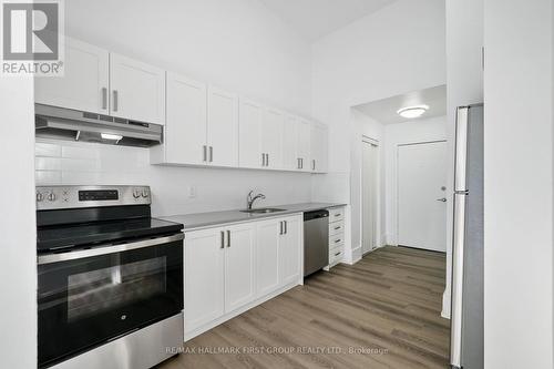 3 - 202 Green Street, Cobourg, ON - Indoor Photo Showing Kitchen