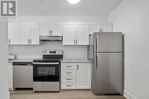 4 - 202 Green Street, Cobourg, ON - Indoor Photo Showing Kitchen