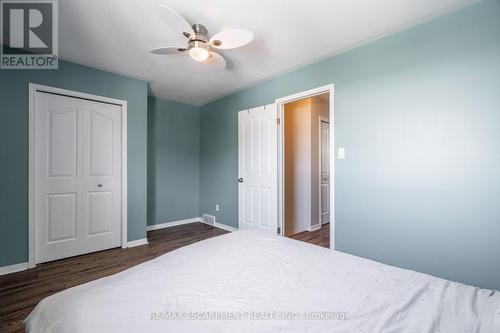 2 Tulip Drive, Tillsonburg, ON - Indoor Photo Showing Bedroom