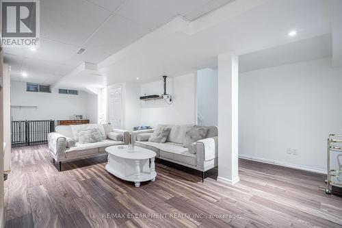 2 Tulip Drive, Tillsonburg, ON - Indoor Photo Showing Living Room