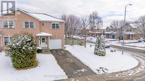 2 Tulip Drive, Tillsonburg, ON - Outdoor