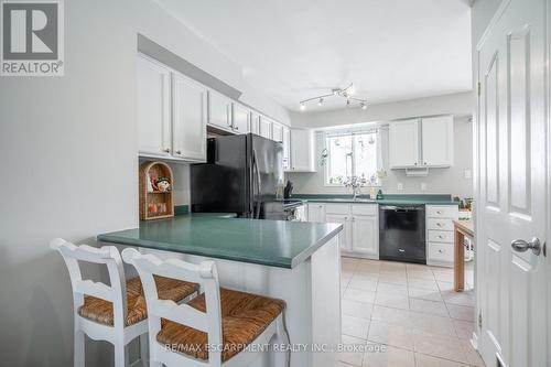 2 Tulip Drive, Tillsonburg, ON - Indoor Photo Showing Kitchen