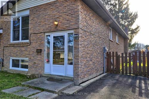 37 Autumn Road, Brantford, ON - Outdoor