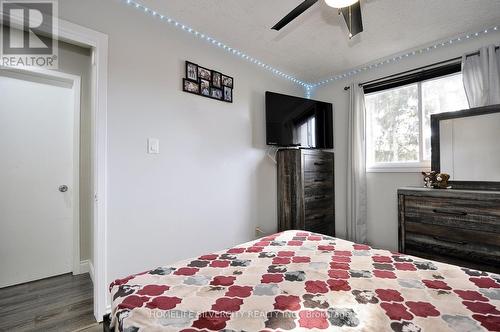 37 Autumn Road, Brantford, ON - Indoor Photo Showing Bedroom