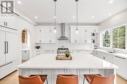 63 Brian Boulevard, Hamilton, ON - Indoor Photo Showing Kitchen With Upgraded Kitchen