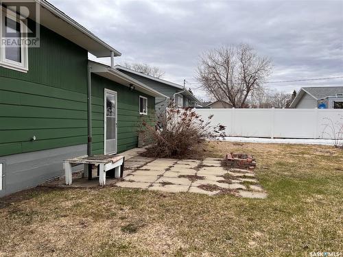 304 4Th Street W, Wynyard, SK - Outdoor With Exterior