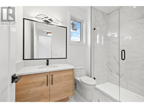 2507 Pinnacle Ridge Drive, West Kelowna, BC - Indoor Photo Showing Bathroom