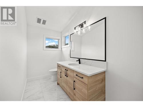 2507 Pinnacle Ridge Drive, West Kelowna, BC - Indoor Photo Showing Bathroom