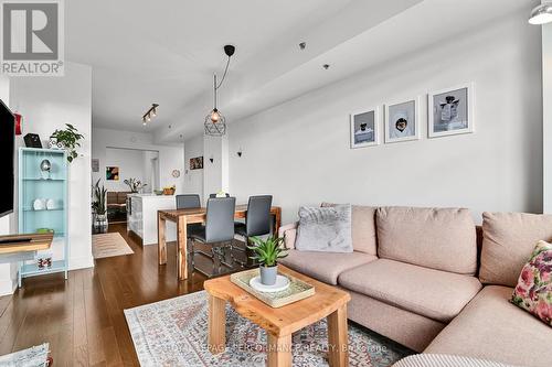 506 - 88 Richmond Road, Ottawa, ON - Indoor Photo Showing Living Room