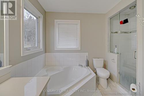 998 Ridge Valley Drive, Oshawa, ON - Indoor Photo Showing Bathroom