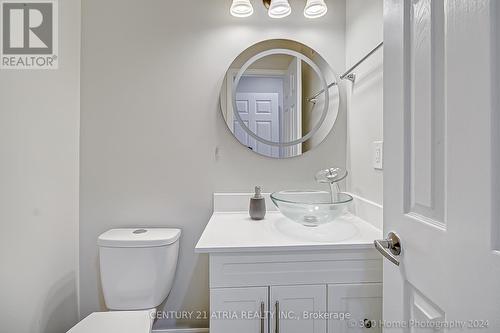 998 Ridge Valley Drive, Oshawa, ON - Indoor Photo Showing Bathroom