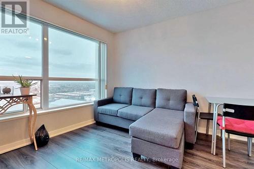 2602 - 36 Lee Centre Drive, Toronto, ON - Indoor Photo Showing Living Room