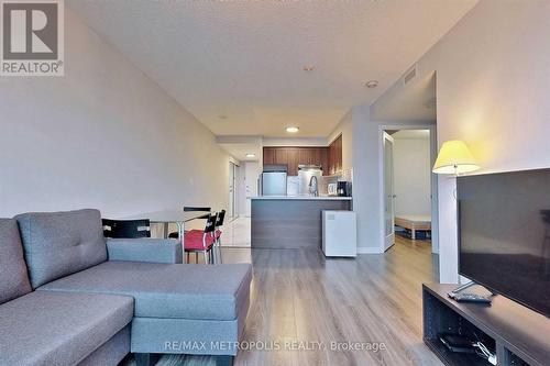 2602 - 36 Lee Centre Drive, Toronto, ON - Indoor Photo Showing Living Room