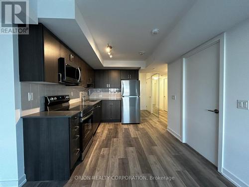 903 - 1435 Celebration Drive, Pickering, ON - Indoor Photo Showing Kitchen