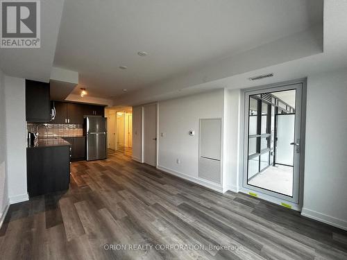 903 - 1435 Celebration Drive, Pickering, ON - Indoor Photo Showing Kitchen