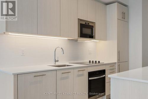 1108 - 286 Main Street, Toronto, ON - Indoor Photo Showing Kitchen With Upgraded Kitchen