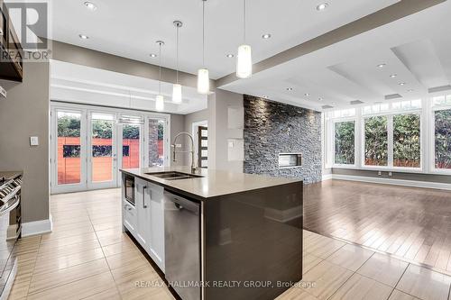 1601 Kingsdale Avenue, Ottawa, ON - Indoor Photo Showing Kitchen With Double Sink With Upgraded Kitchen