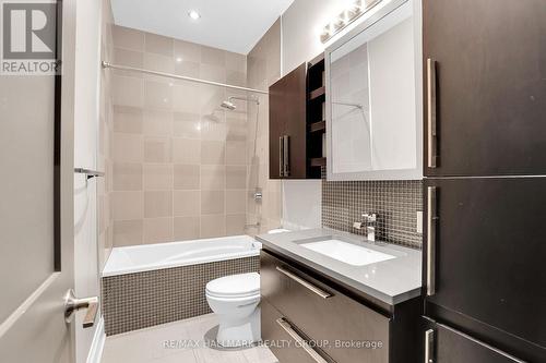 1601 Kingsdale Avenue, Ottawa, ON - Indoor Photo Showing Bathroom