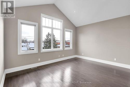 1601 Kingsdale Avenue, Ottawa, ON - Indoor Photo Showing Other Room