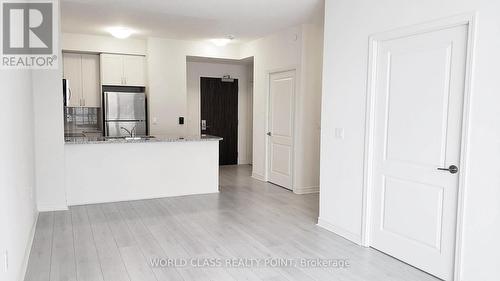 1510 - 349 Rathburn Road W, Mississauga, ON - Indoor Photo Showing Other Room