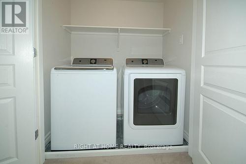 132 Mattingly Way, Ottawa, ON - Indoor Photo Showing Laundry Room