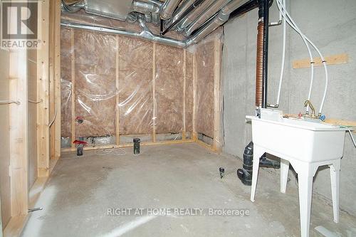 132 Mattingly Way, Ottawa, ON - Indoor Photo Showing Basement