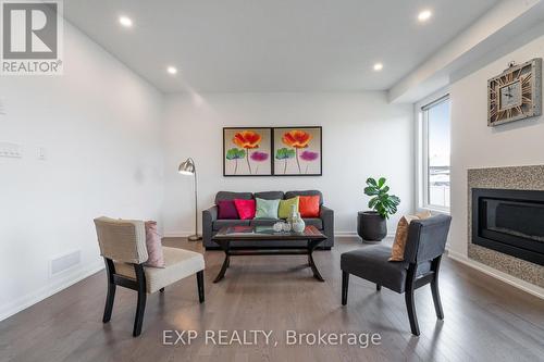 1269 Diamond Street, Clarence-Rockland, ON - Indoor Photo Showing Living Room With Fireplace