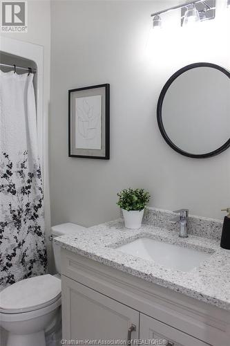 17 Duskridge Road, Chatham, ON - Indoor Photo Showing Bathroom