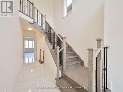 1555 Severn Drive, Milton, ON - Indoor Photo Showing Other Room