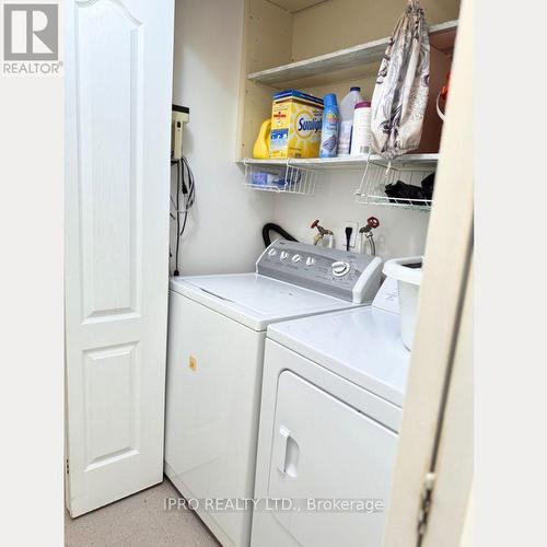 606 - 65 Southport Street E, Toronto, ON - Indoor Photo Showing Laundry Room