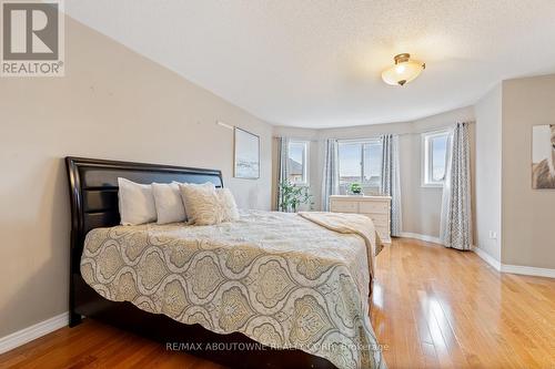 5875 Chessman Court, Mississauga, ON - Indoor Photo Showing Bedroom