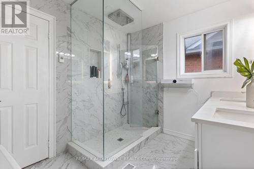 5875 Chessman Court, Mississauga, ON - Indoor Photo Showing Bathroom