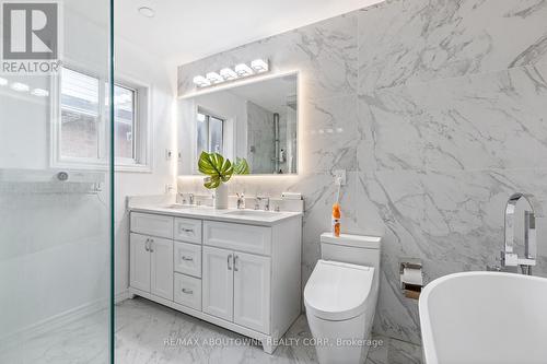 5875 Chessman Court, Mississauga, ON - Indoor Photo Showing Bathroom