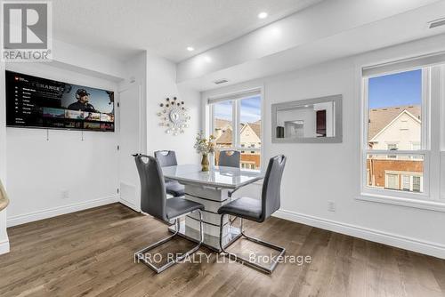 325 - 10 Mendelssohn Street, Toronto, ON - Indoor Photo Showing Dining Room