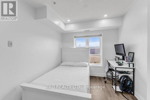 325 - 10 Mendelssohn Street, Toronto, ON - Indoor Photo Showing Other Room