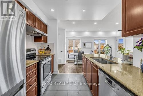 325 - 10 Mendelssohn Street, Toronto, ON - Indoor Photo Showing Kitchen With Double Sink With Upgraded Kitchen