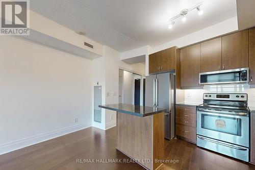 509 - 131 Upper Duke Crescent, Markham, ON - Indoor Photo Showing Kitchen With Stainless Steel Kitchen